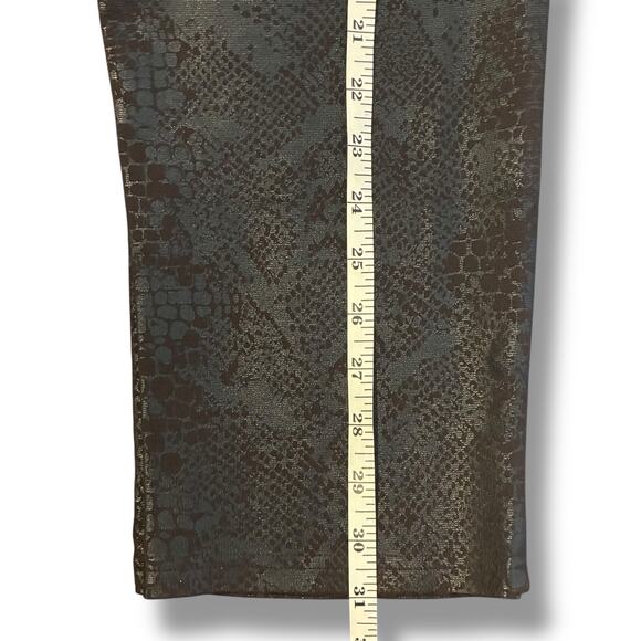 Chico’s Faux Leather Reptile Pants Sz 2.5 (14) Espresso Stretch Slimming Legging - Picture 7 of 7
